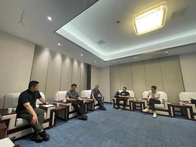 設(shè)計賦能產(chǎn)業(yè)升級——HIDC設(shè)計考察團(tuán)赴安平縣開展新材料技術(shù)推廣服務(wù)專題調(diào)研